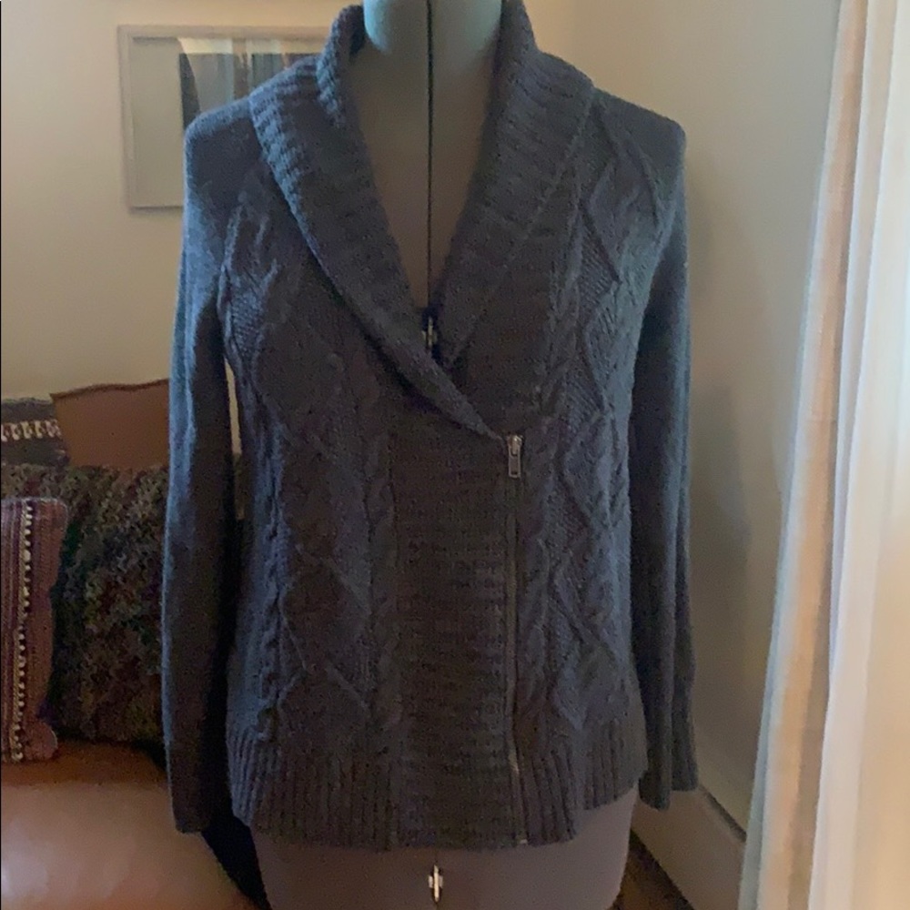 Eddie Bauer - Lovely cable knit sweater